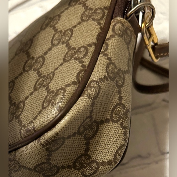Gucci GG Supreme Vintage Brown Crossbody / Shoulder Bag In Beautiful Condition. - Picture 8 of 16